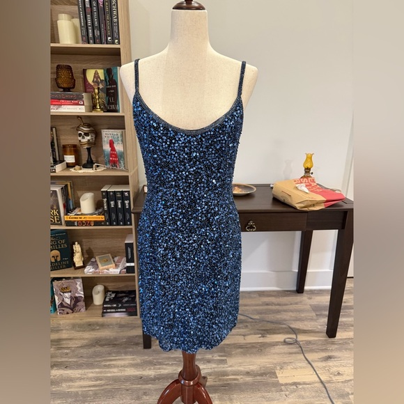 Oleg Cassini Blue Sequin Bodycon Cocktail Dress - Picture 3 of 6